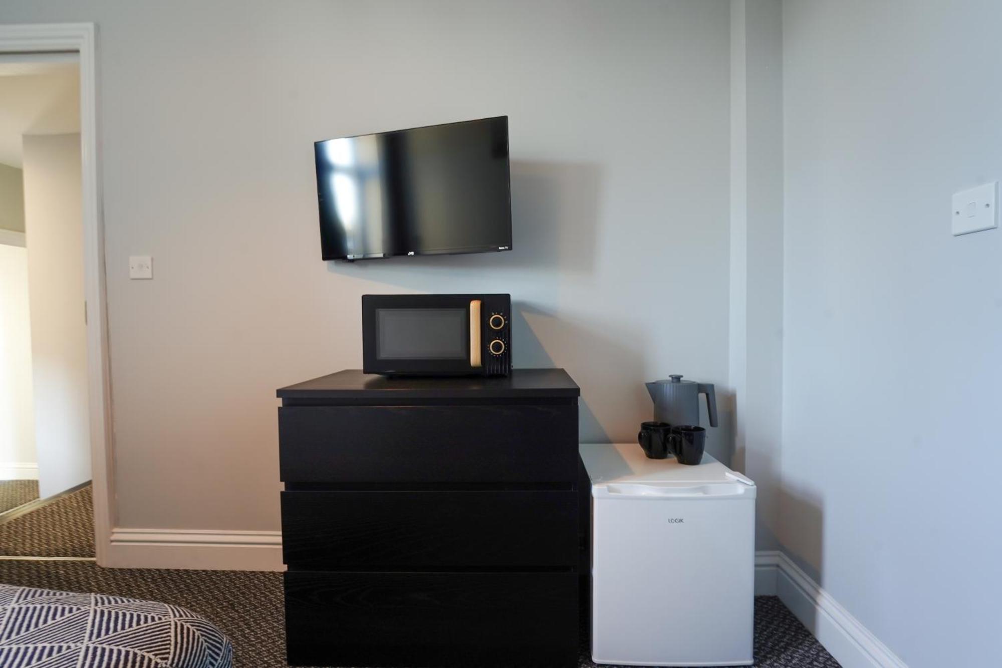 En-Suite Double Rooms, Smart Tv Comfy Style Llanelli Exteriör bild