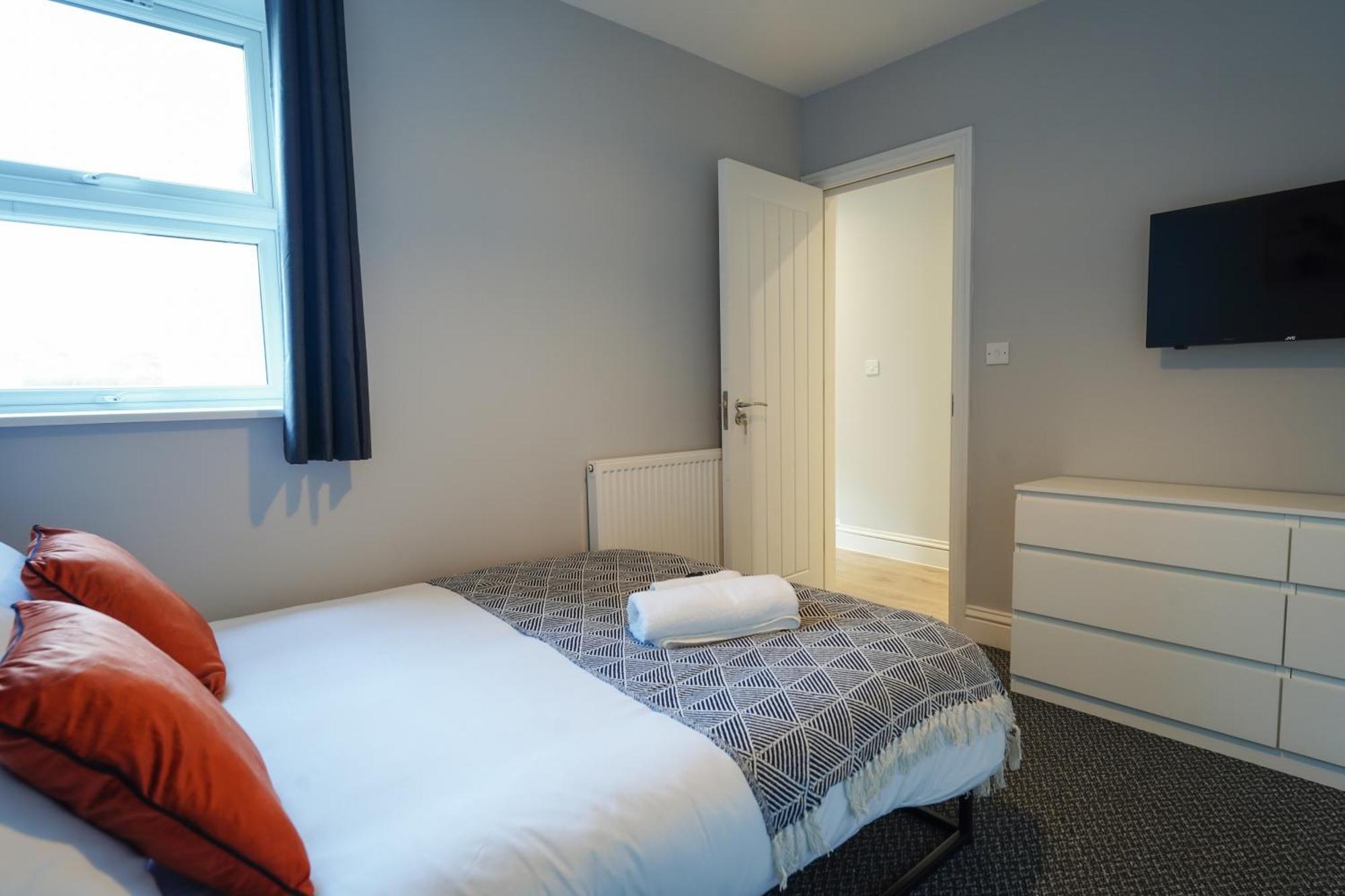 En-Suite Double Rooms, Smart Tv Comfy Style Llanelli Exteriör bild