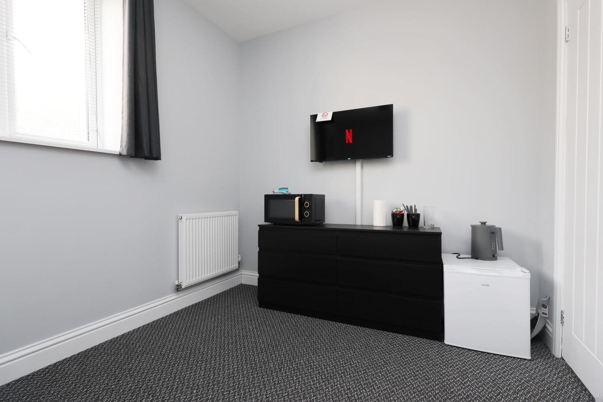 En-Suite Double Rooms, Smart Tv Comfy Style Llanelli Exteriör bild
